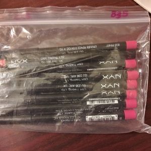 NYX lip liner